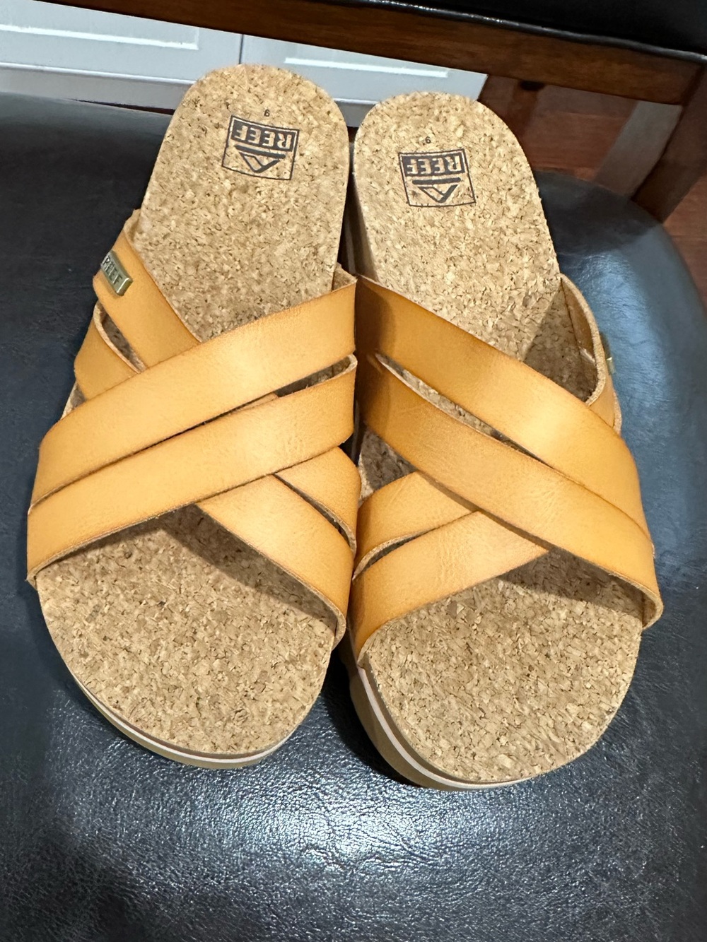 Reef Women’s Tan Crisscross Cork Slide Sandals Size 9